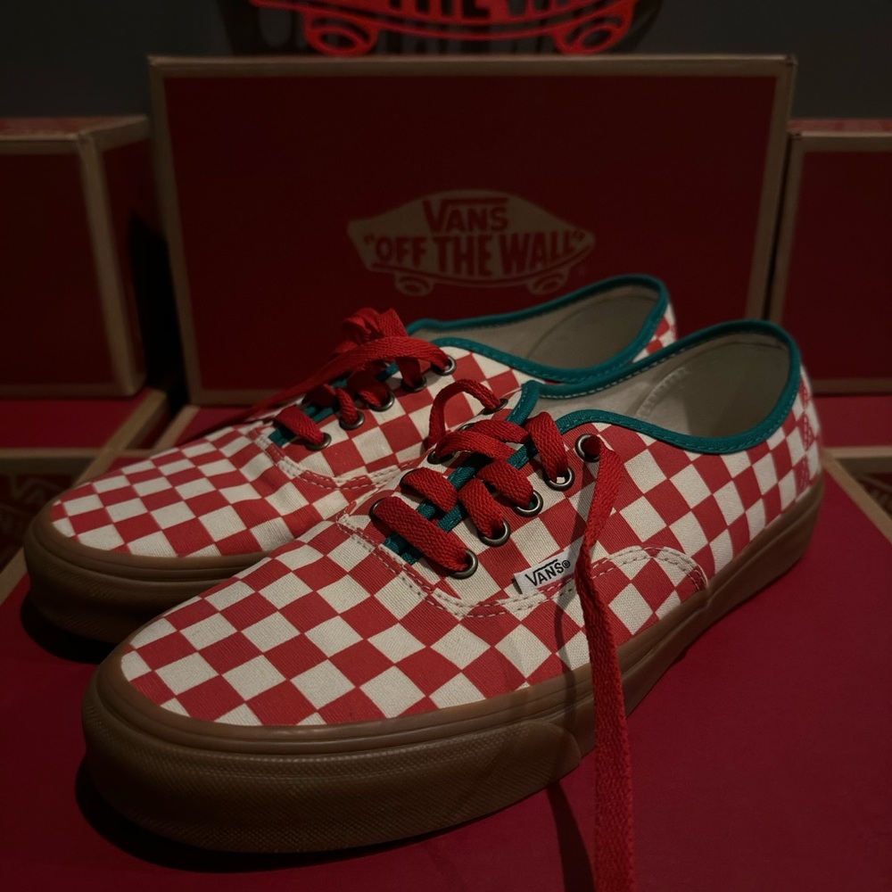 Vans men’s 10. Custom pizza night. Check my shop for matching shirt.